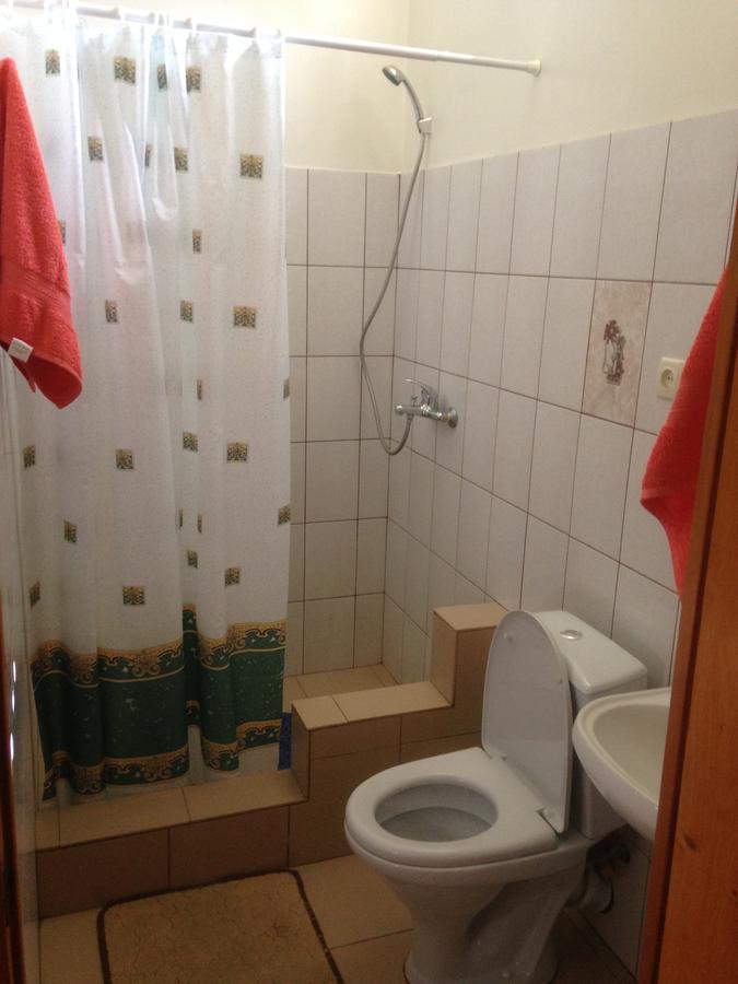 Изабелла Hotell Pizunda Exteriör bild