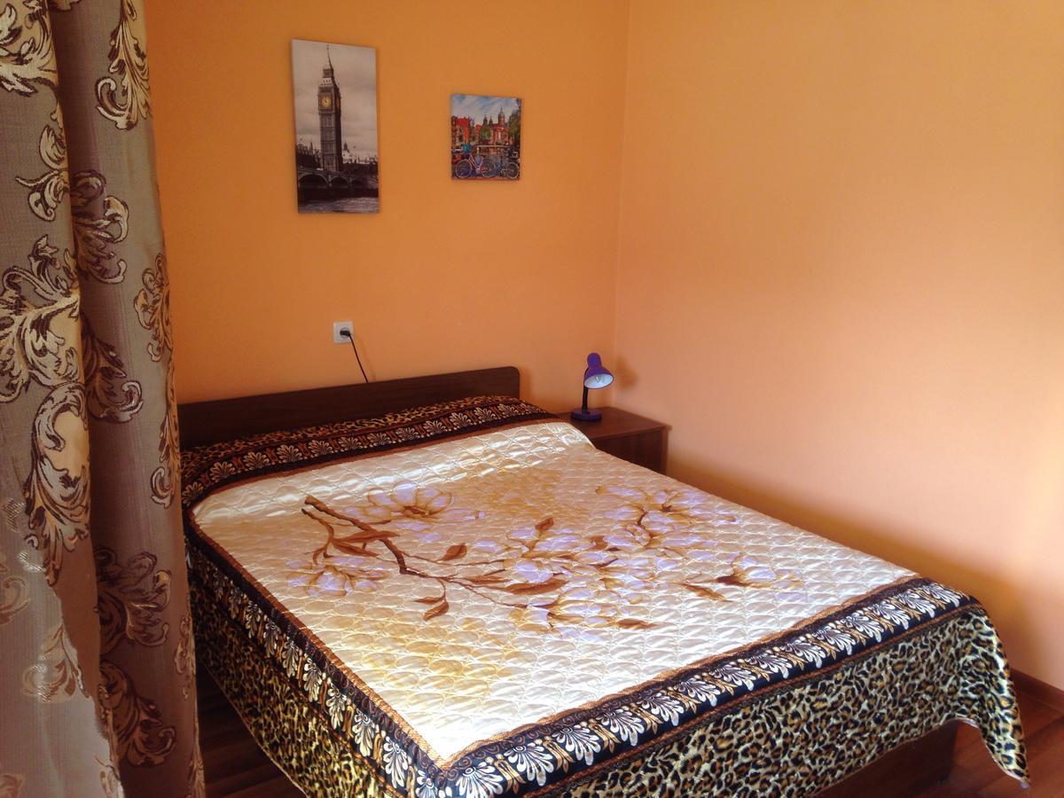 Изабелла Hotell Pizunda Exteriör bild