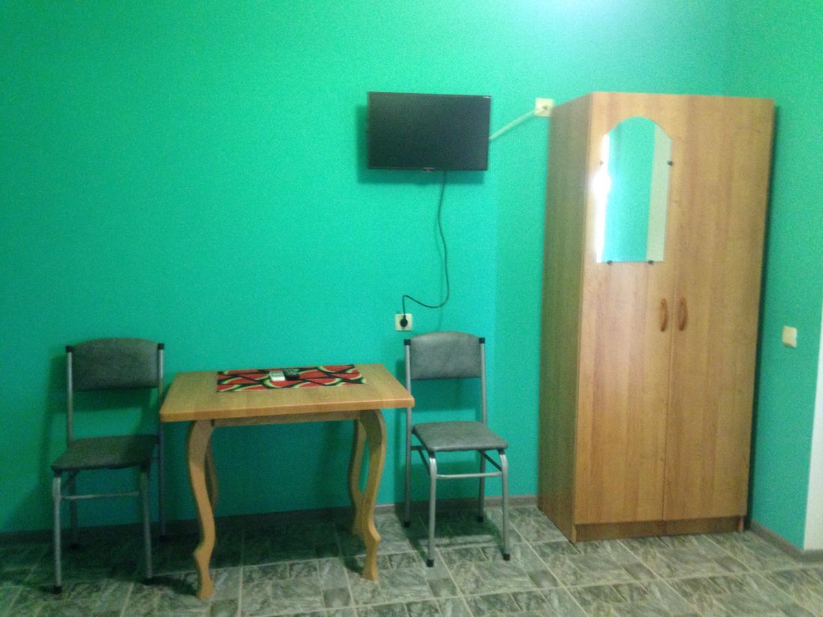 Изабелла Hotell Pizunda Exteriör bild