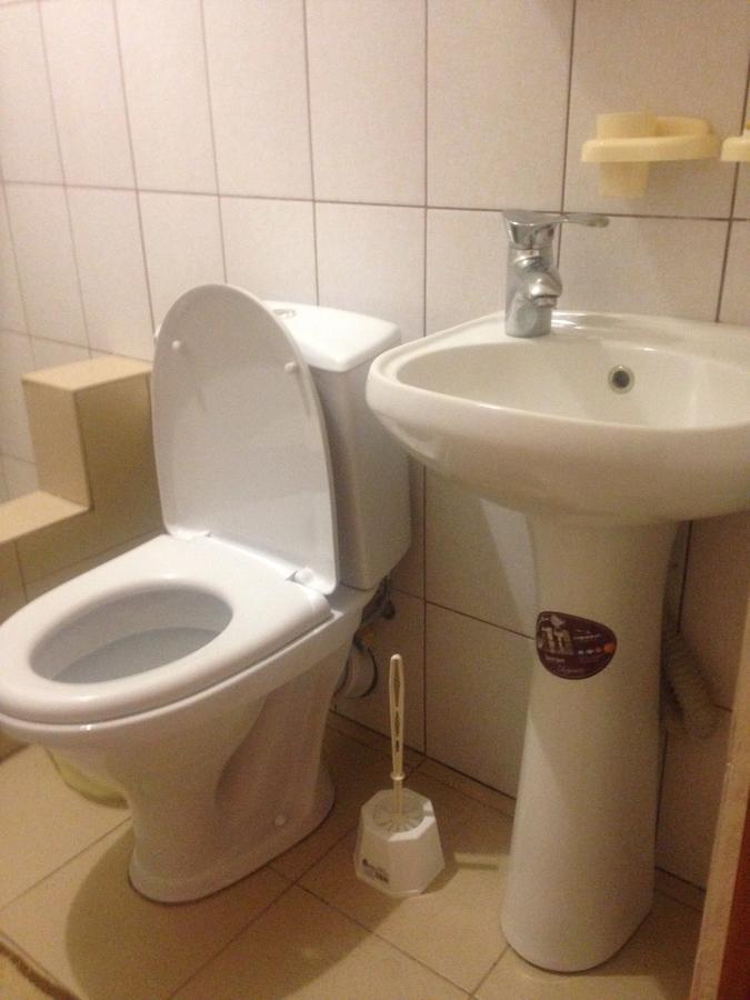 Изабелла Hotell Pizunda Exteriör bild